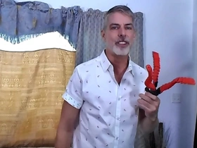 Gay DILF Richard Lennox: A bizarre fetish-filled experience